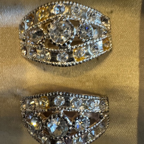 Beautiful Estate Rhinestone Shoe Clips. - Picture 3 of 3